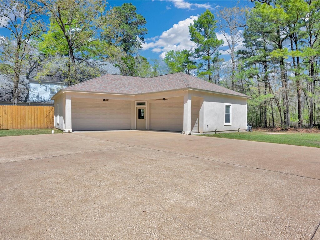 205 Twin Creek Street Lufkin TX 75904