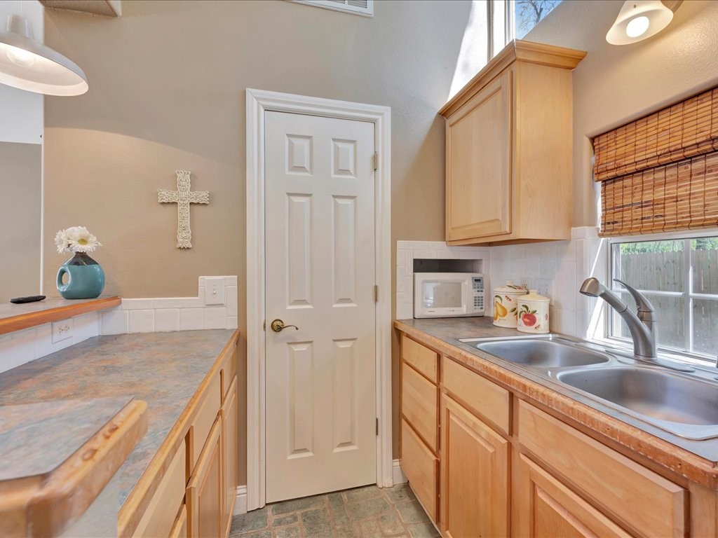 205 Twin Creek Street Lufkin TX 75904