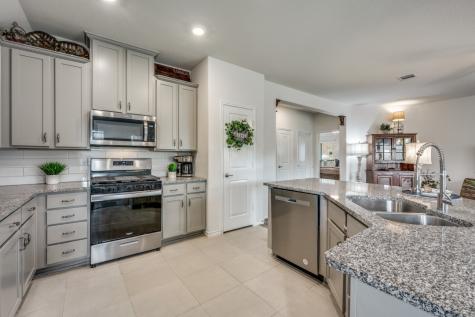 10516 Breezeway Drive Aubrey TX 76227