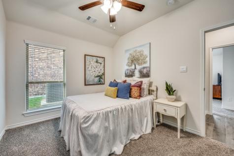 10516 Breezeway Drive Aubrey TX 76227