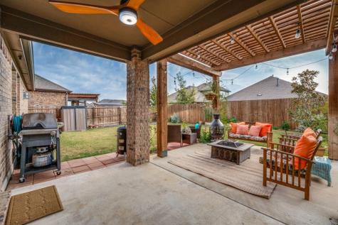 10516 Breezeway Drive Aubrey TX 76227