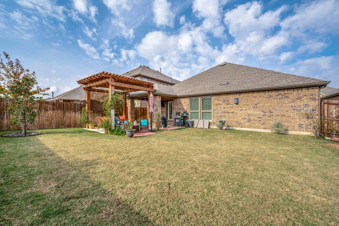 10516 Breezeway Drive Aubrey TX 76227