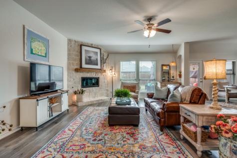 10516 Breezeway Drive Aubrey TX 76227
