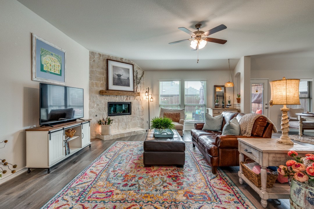 10516 Breezeway Drive Aubrey TX 76227