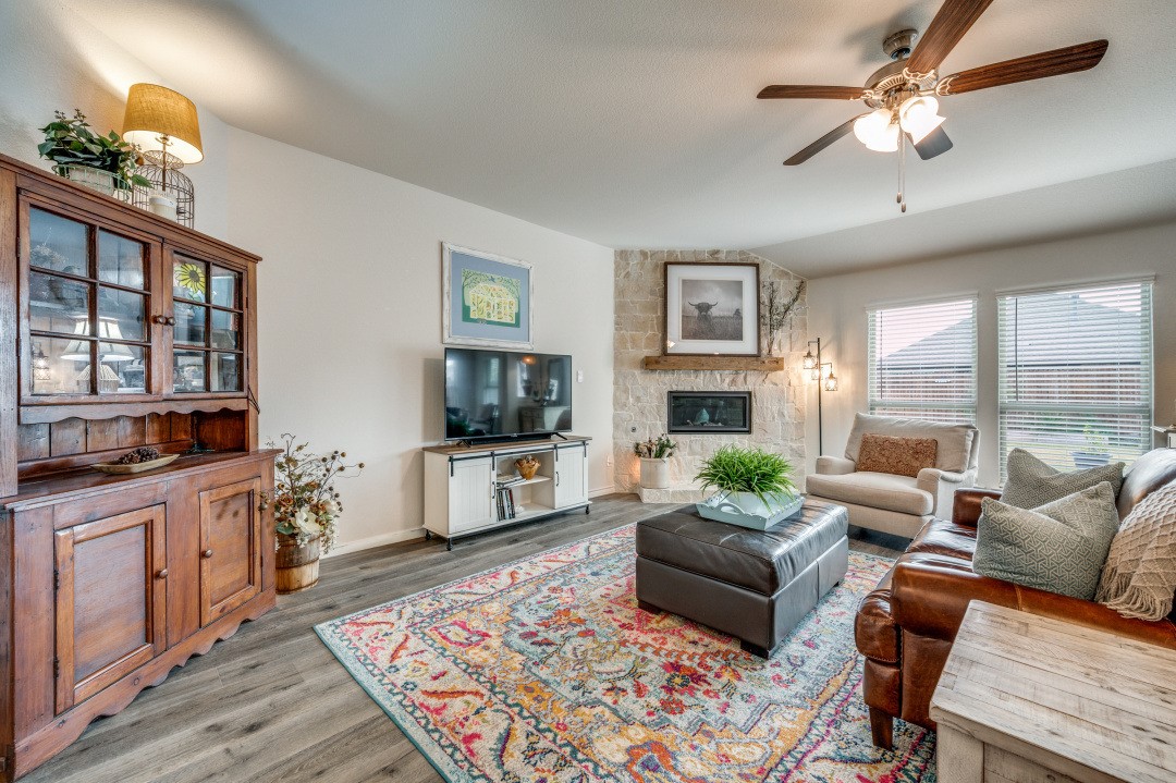 10516 Breezeway Drive Aubrey TX 76227