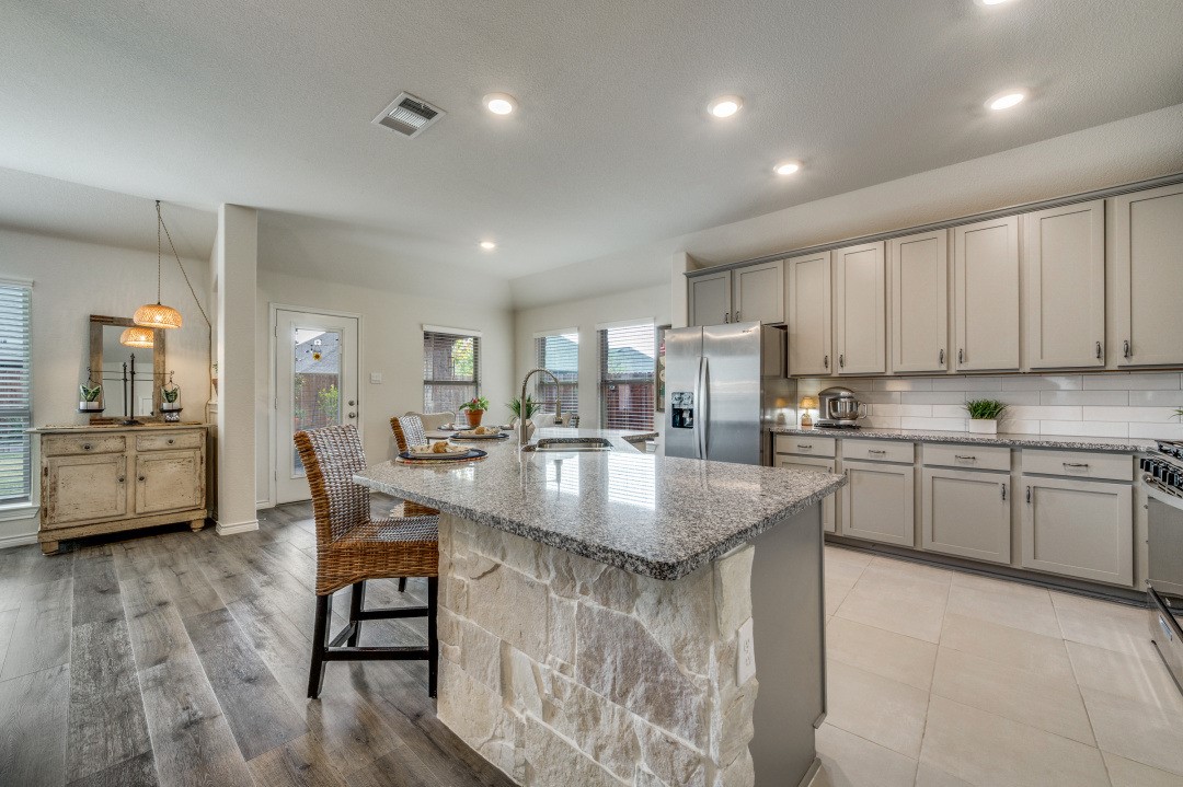 10516 Breezeway Drive Aubrey TX 76227