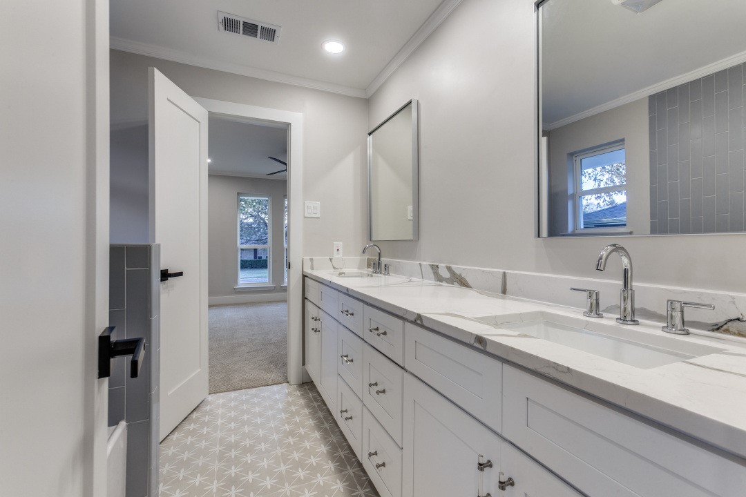 3777 Royal Cove Dallas TX 75229