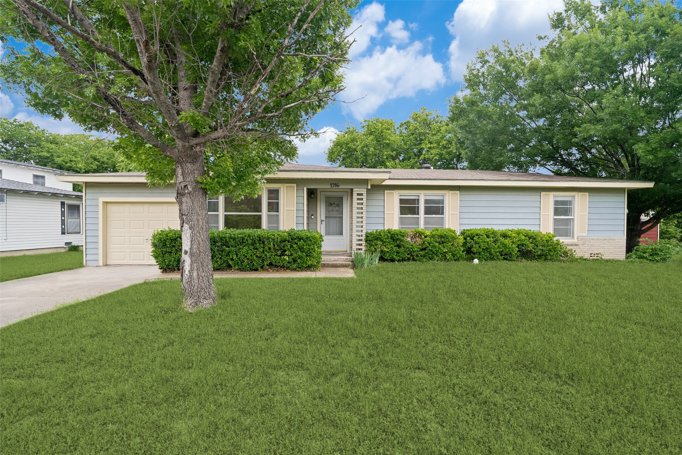 1316 Eastview Drive Weatherford TX 76086