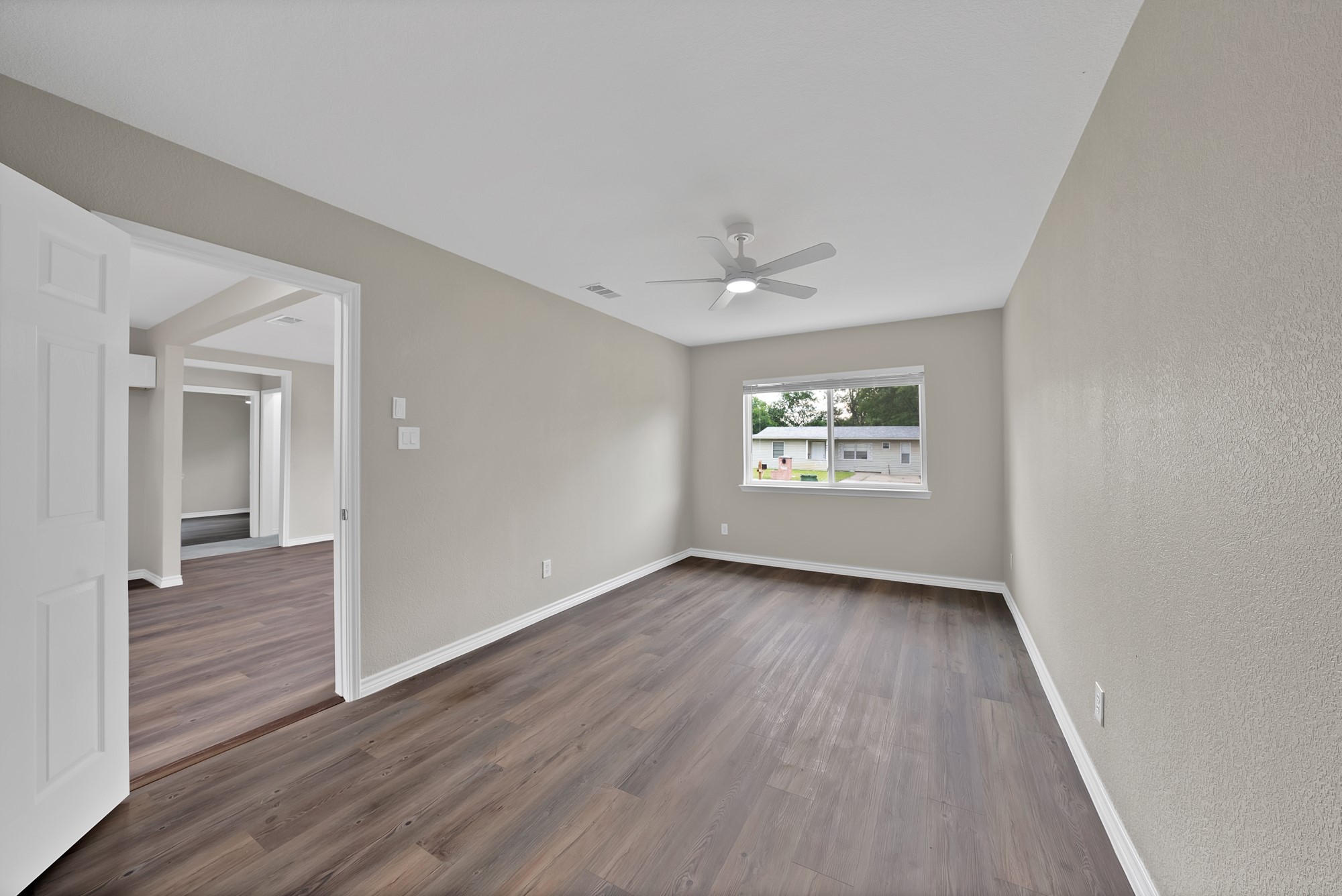 905 Skylark Drive Arlington TX 76010