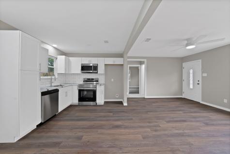 905 Skylark Drive Arlington TX 76010