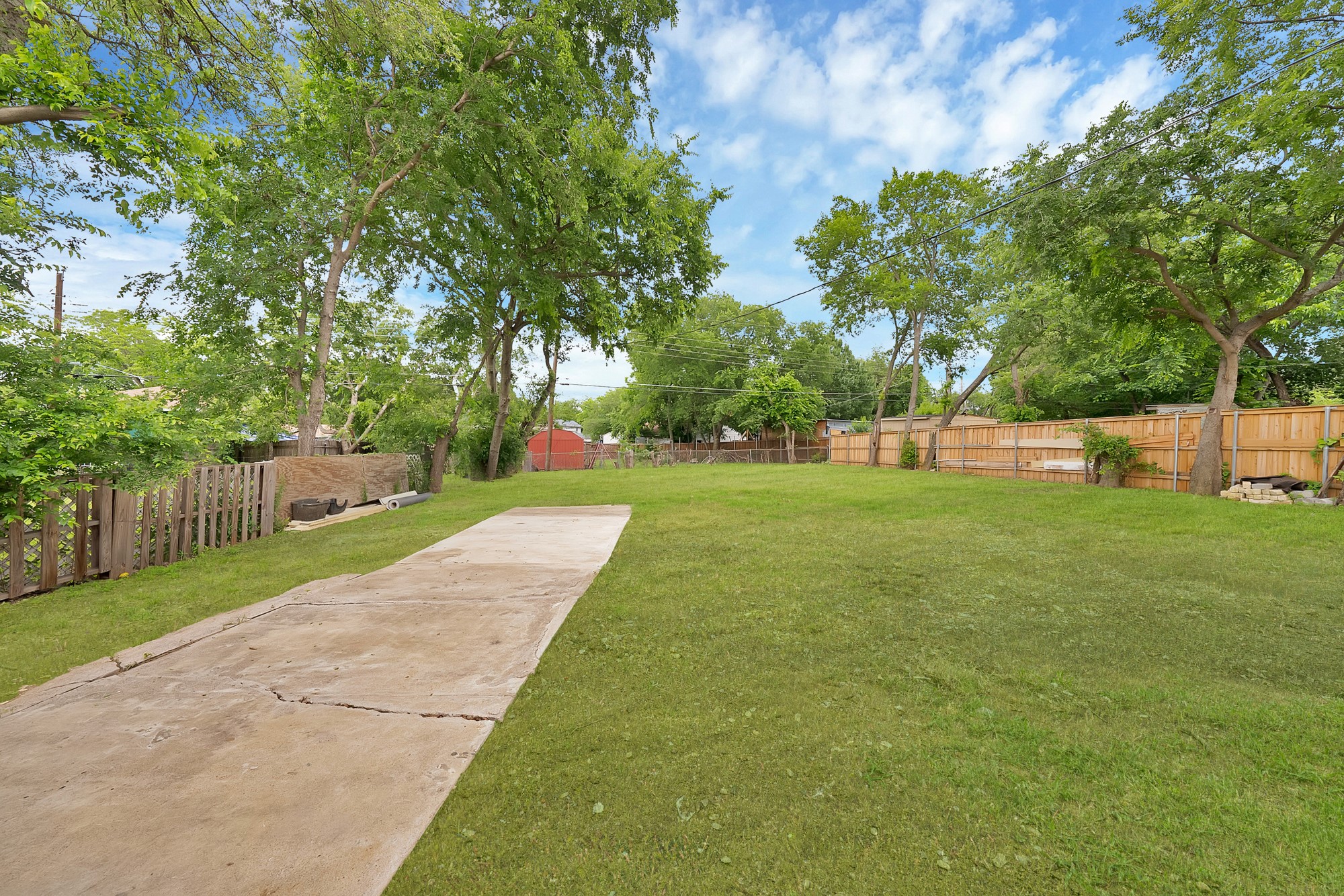 905 Skylark Drive Arlington TX 76010