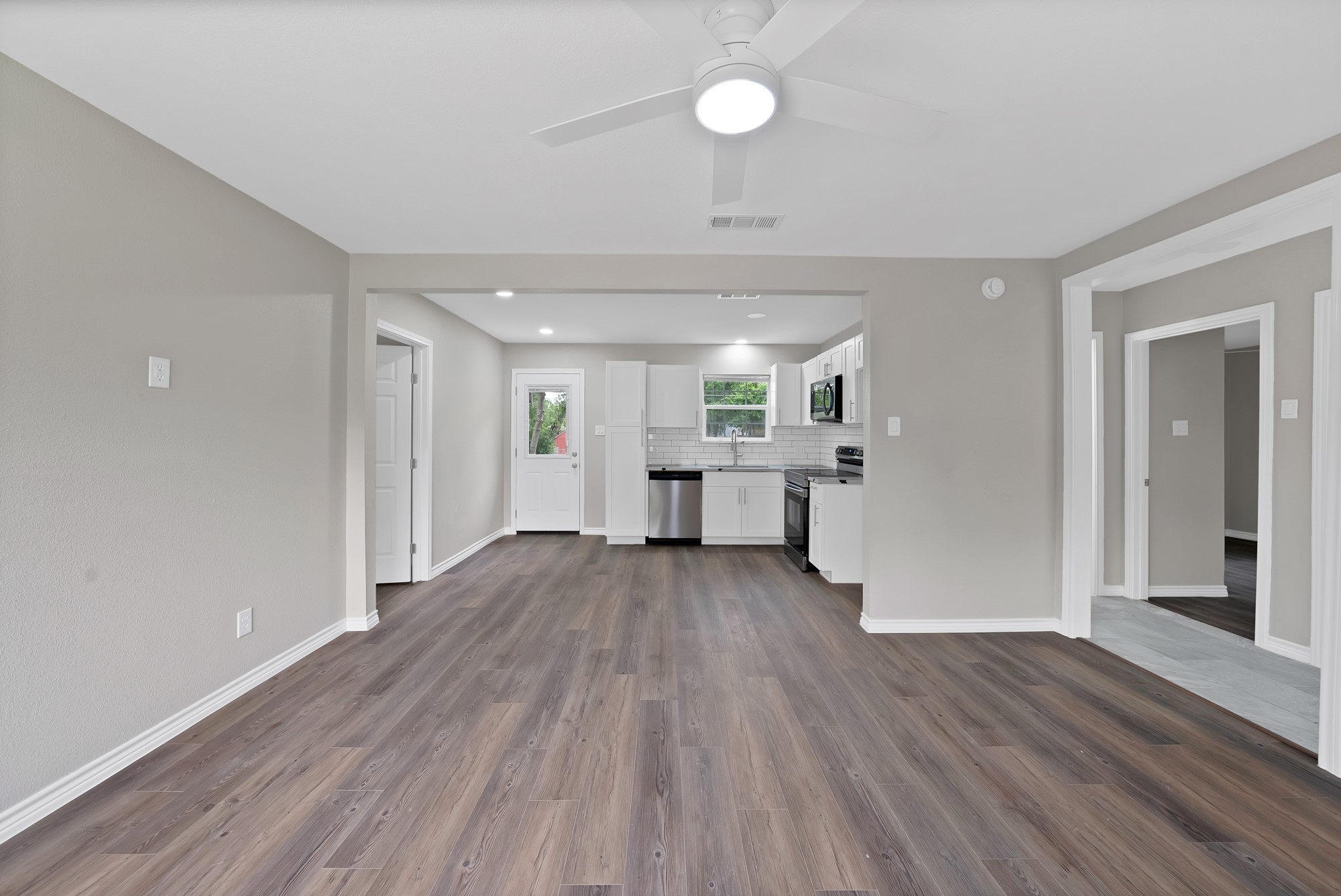 905 Skylark Drive Arlington TX 76010