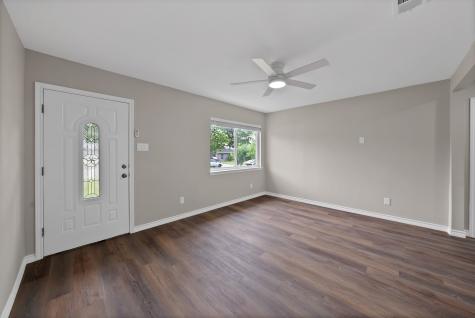 905 Skylark Drive Arlington TX 76010