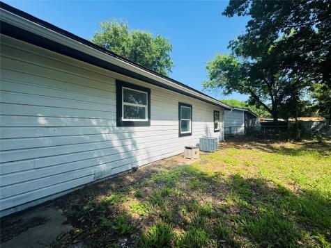 2719 S 27th Waco TX 76706