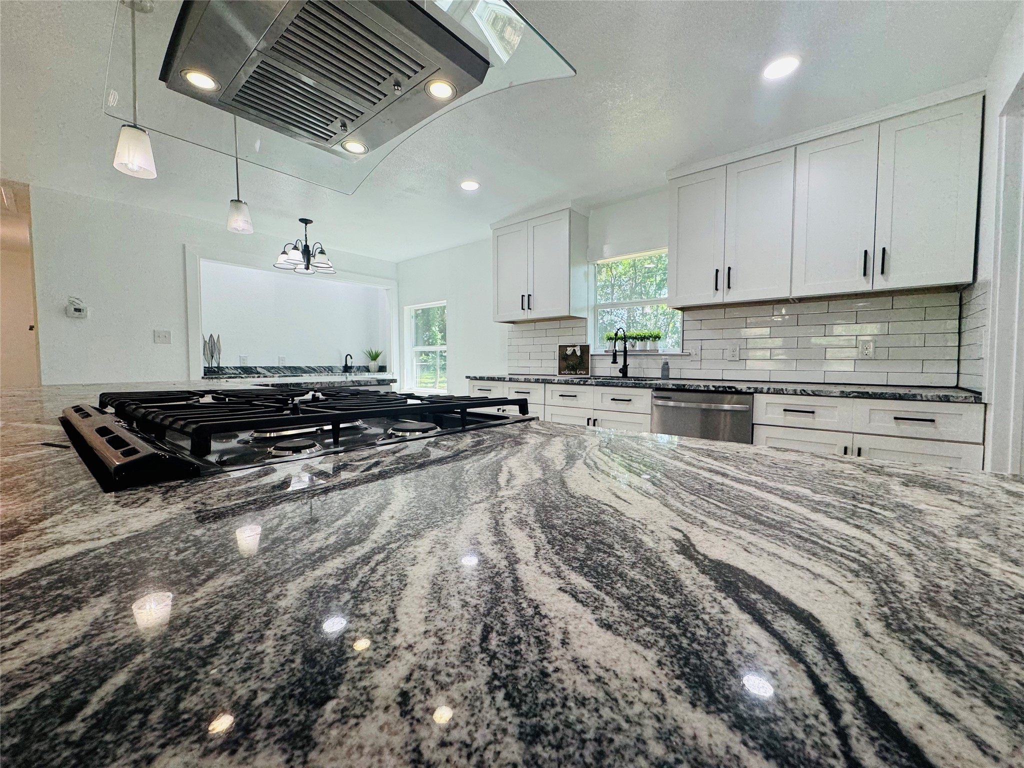 2719 S 27th Waco TX 76706