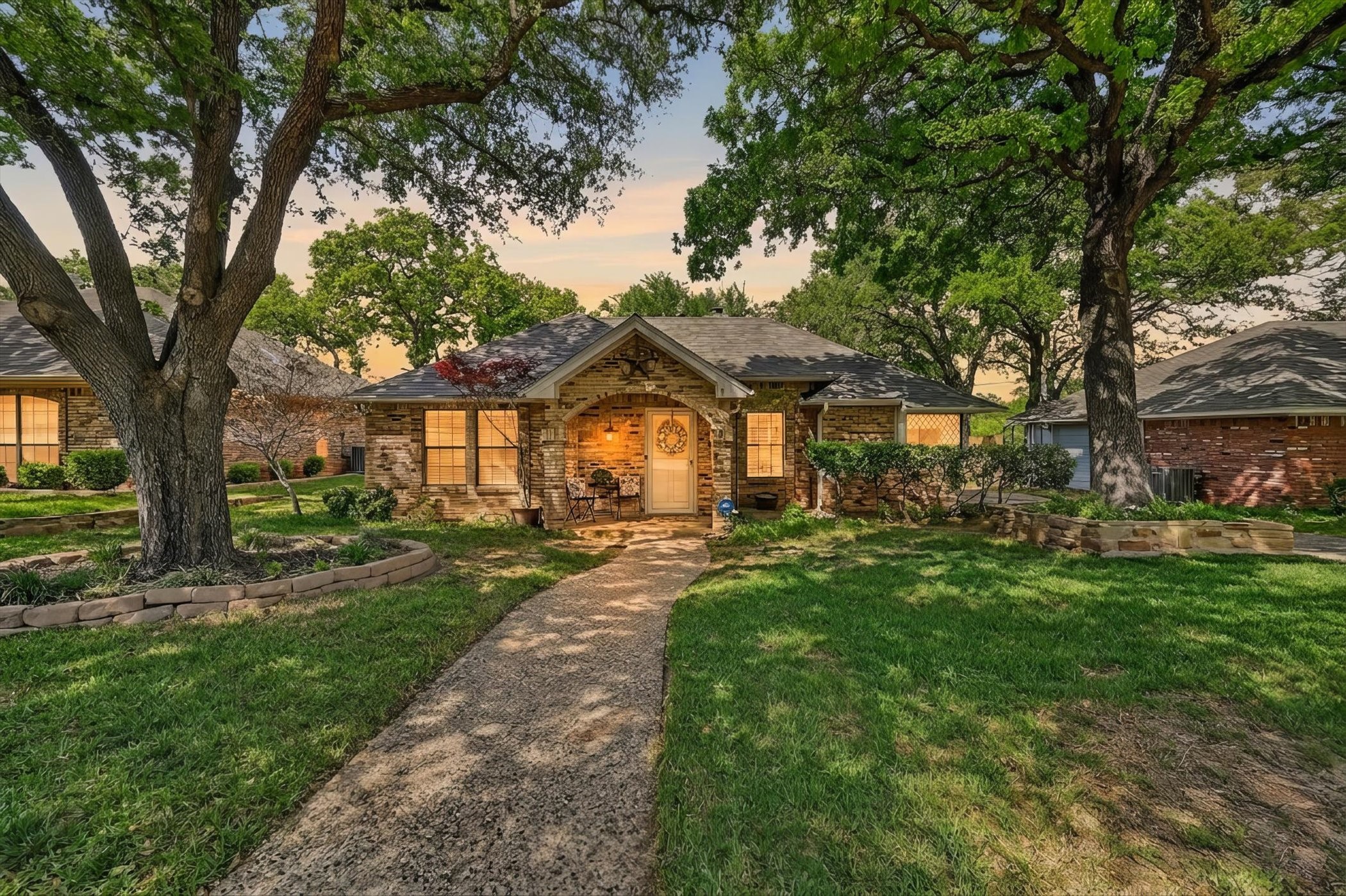 3909 Sunday Hill Drive Arlington TX 76016