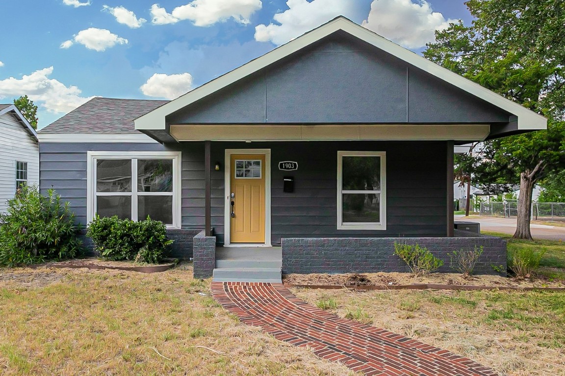 1903 Melbourne Avenue Dallas TX 75224