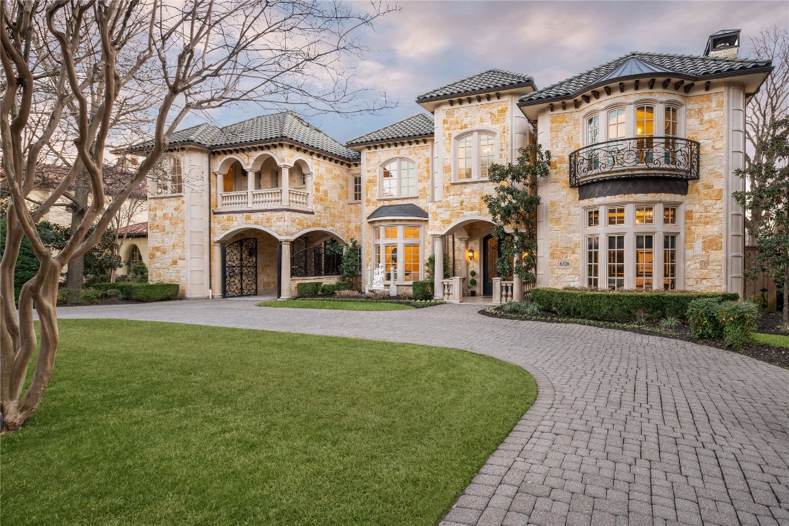 6326 Lakehurst Avenue Dallas TX 75230