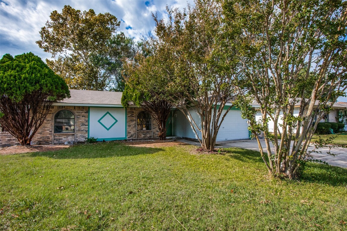 5305 Kings Manor Drive Lake Dallas TX 75065