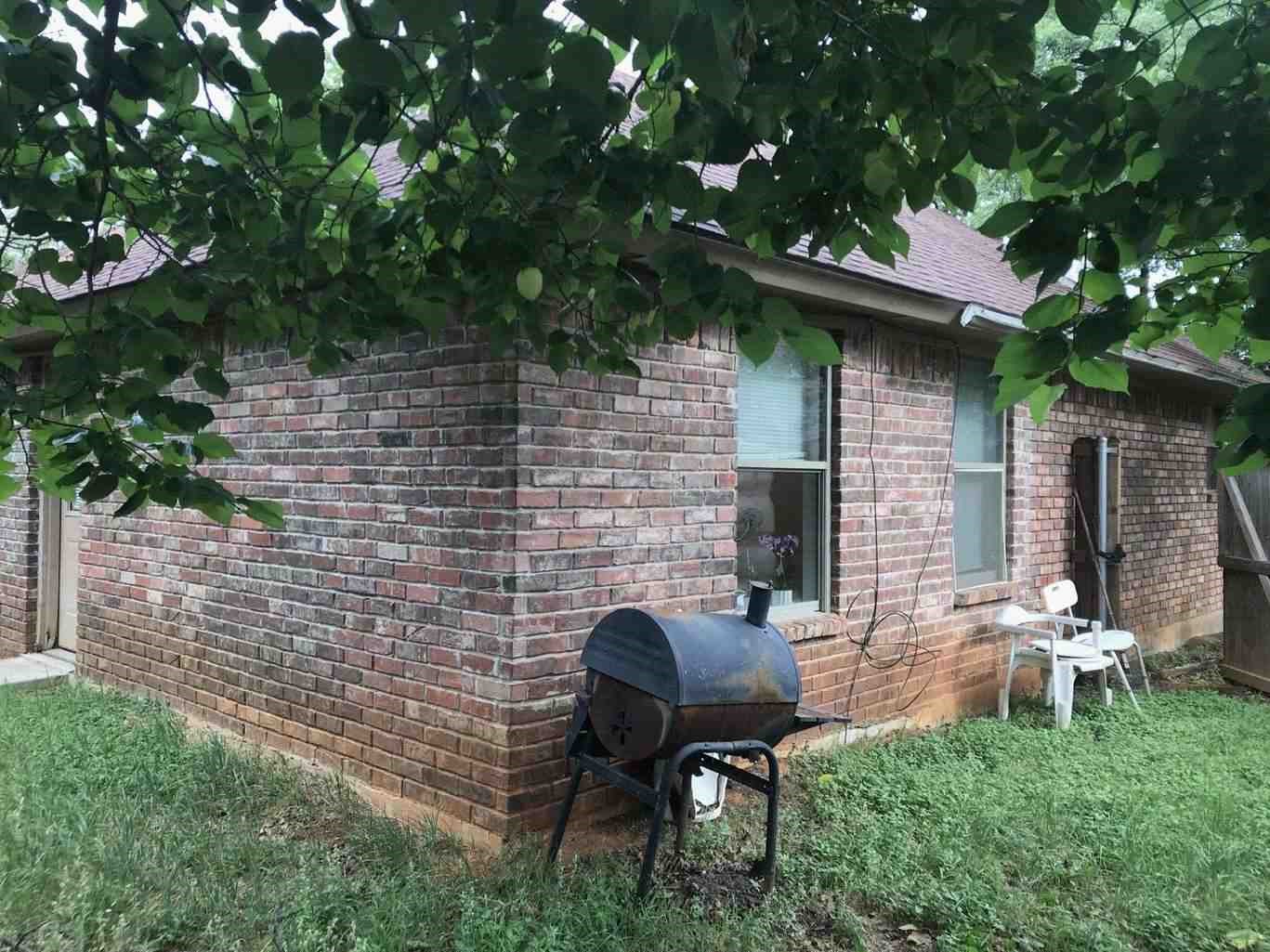 4904 Saddleback Road Arlington TX 76017