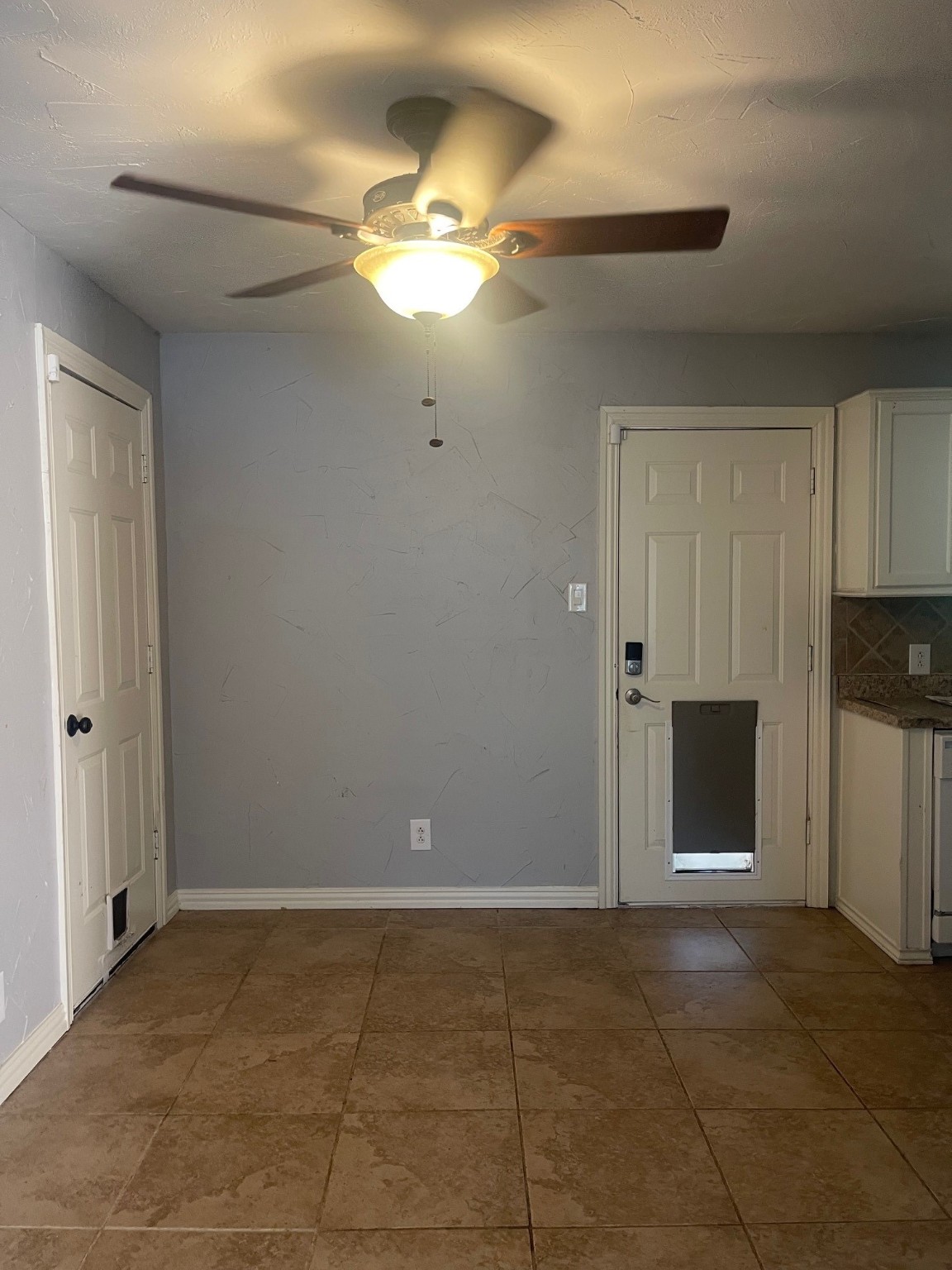 341 Hurst Drive Bedford TX 76022