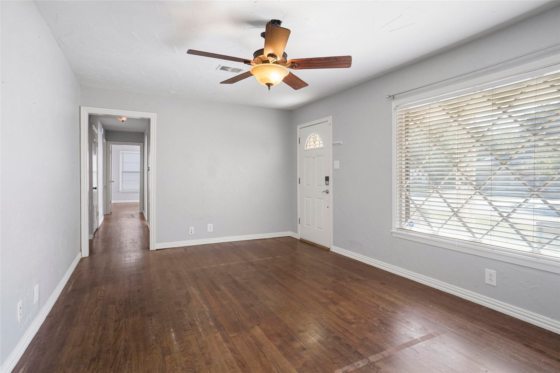341 Hurst Drive Bedford TX 76022