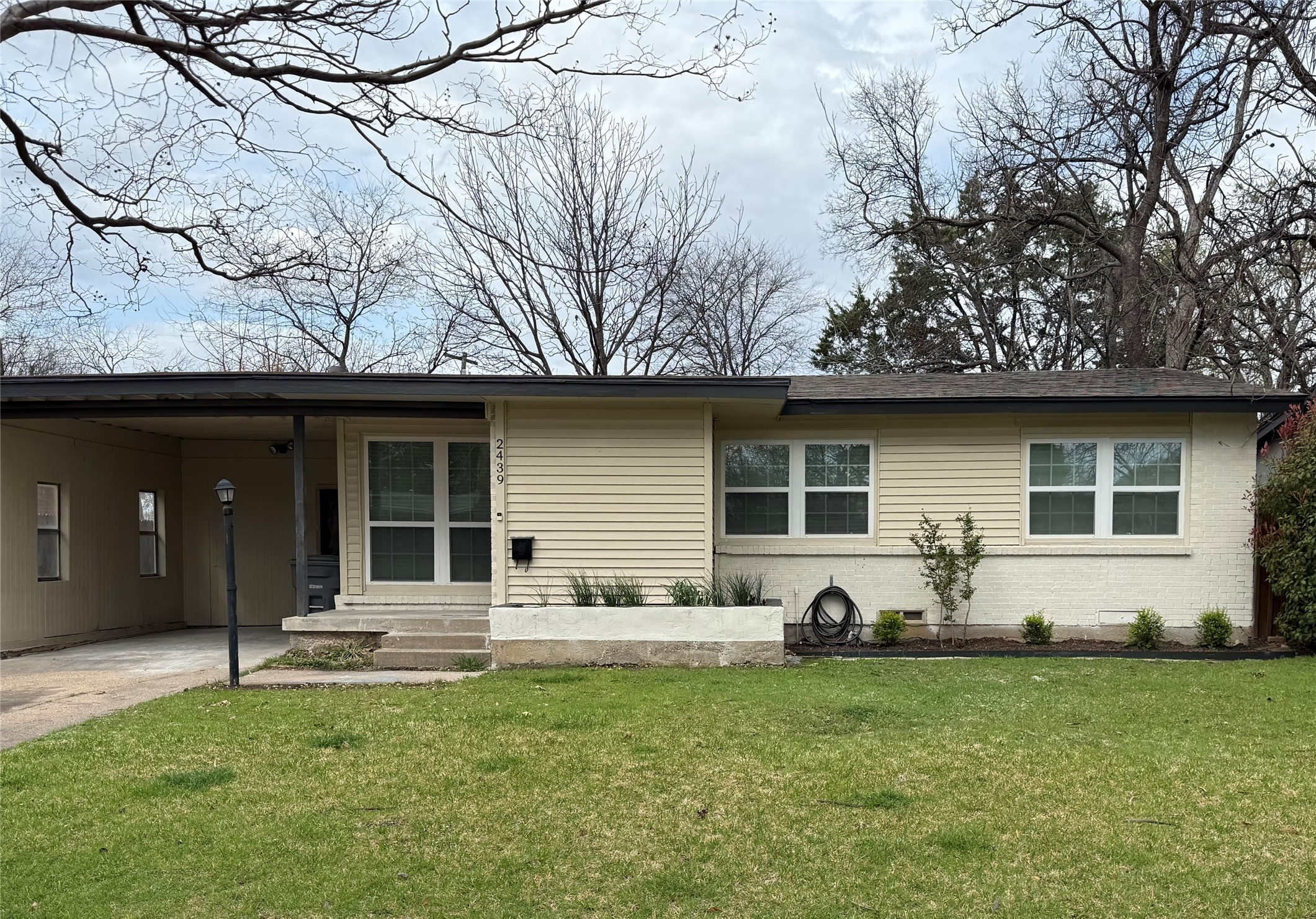 2439 Maverick Avenue Dallas TX 75228