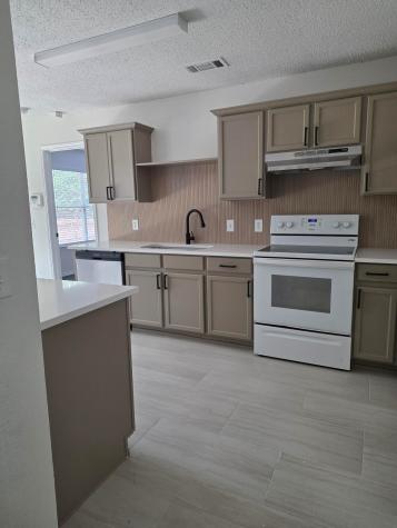 5049 Urban Avenue Dallas TX 75227