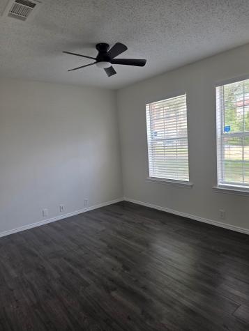 5049 Urban Avenue Dallas TX 75227