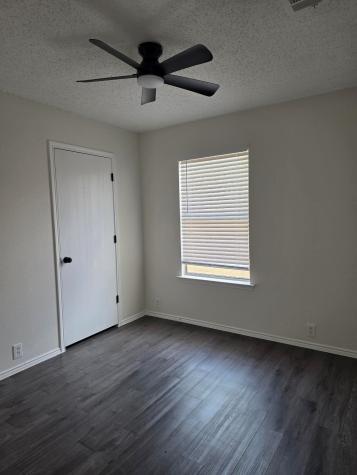 5049 Urban Avenue Dallas TX 75227