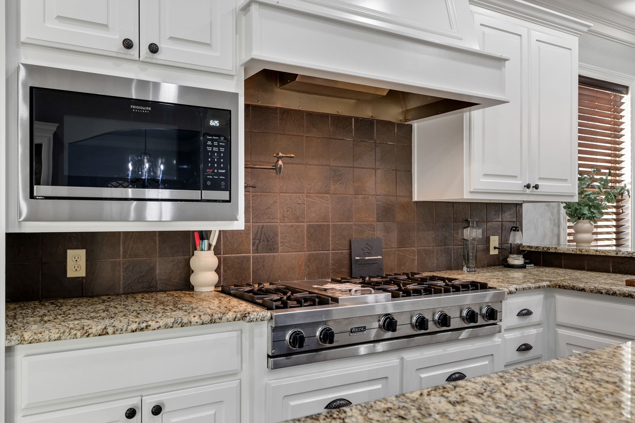 689 Jim Cannon Road Van Alstyne TX 75495
