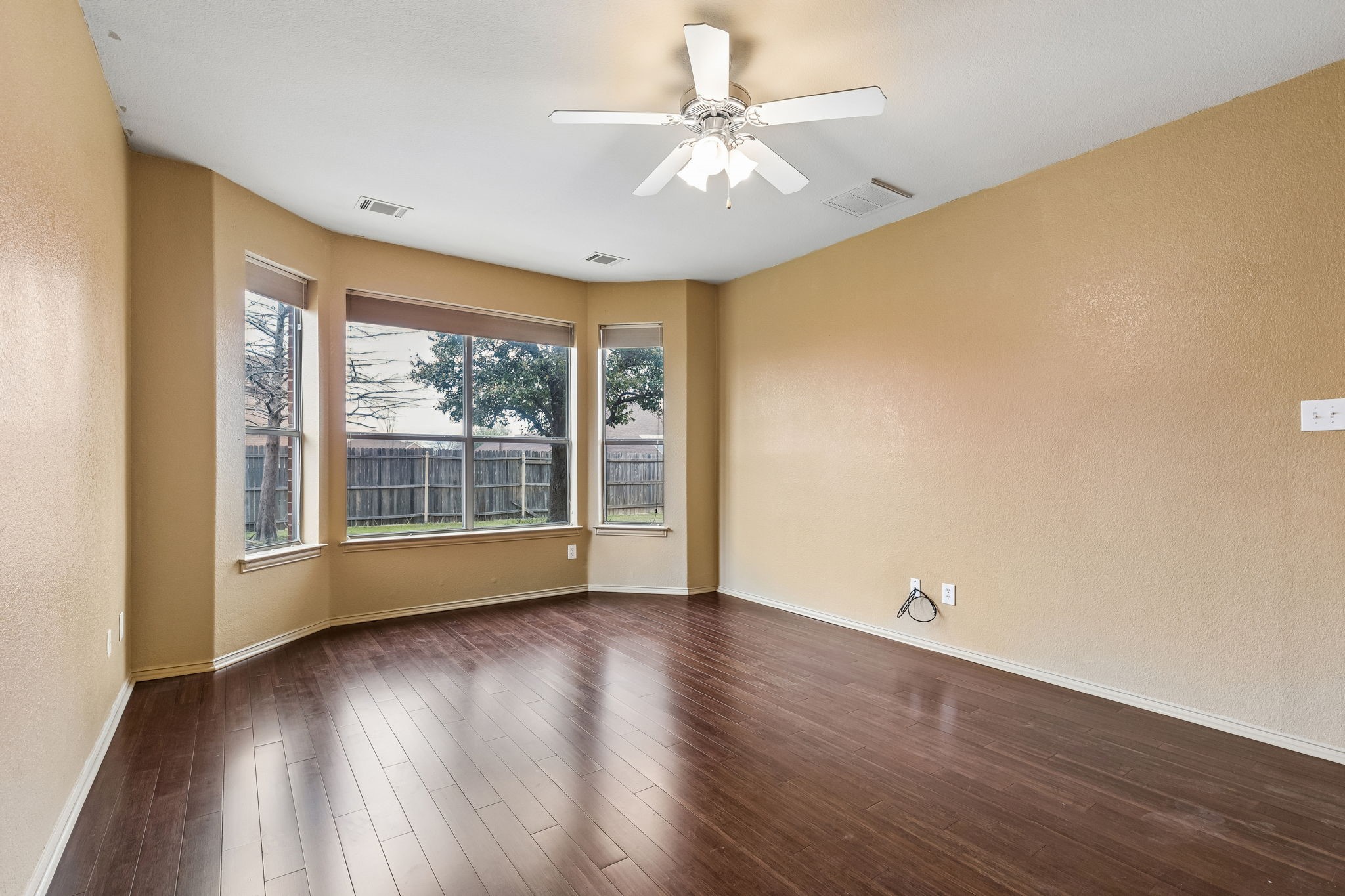 915 Fieldstone Drive Cedar Hill TX 75104