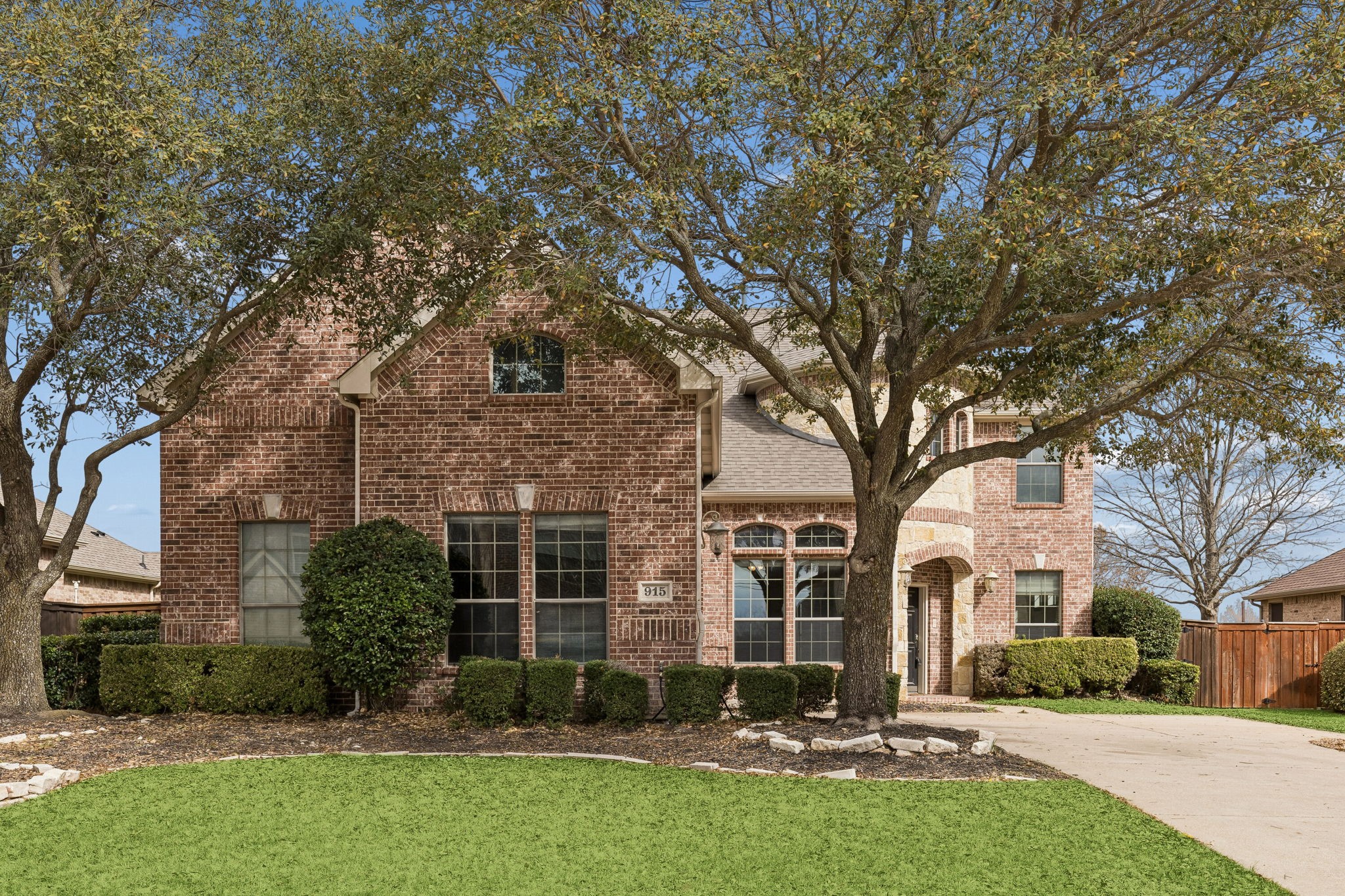 915 Fieldstone Drive Cedar Hill TX 75104