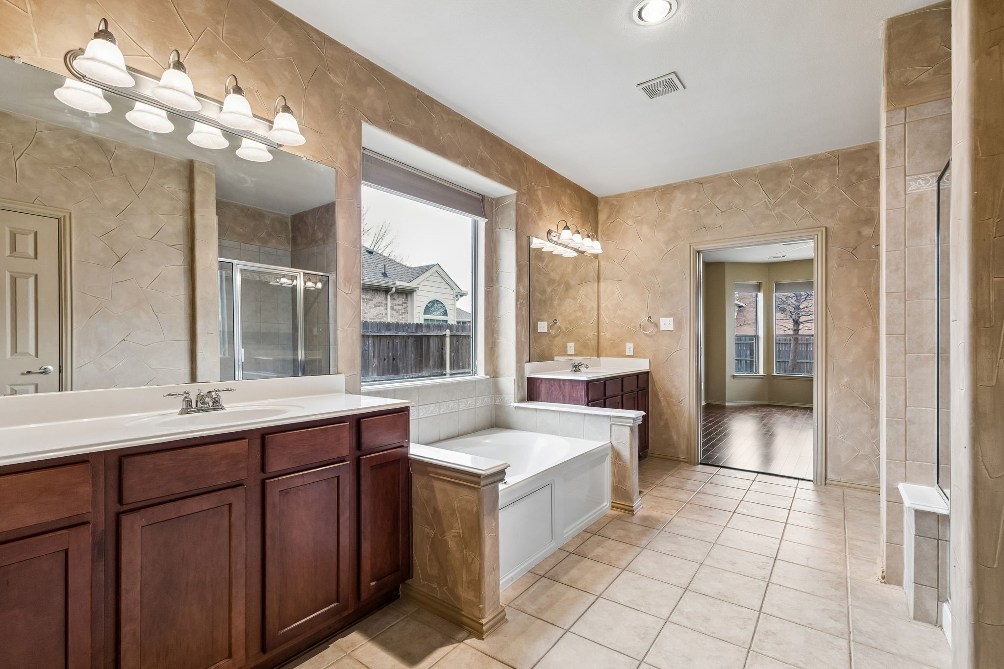 915 Fieldstone Drive Cedar Hill TX 75104