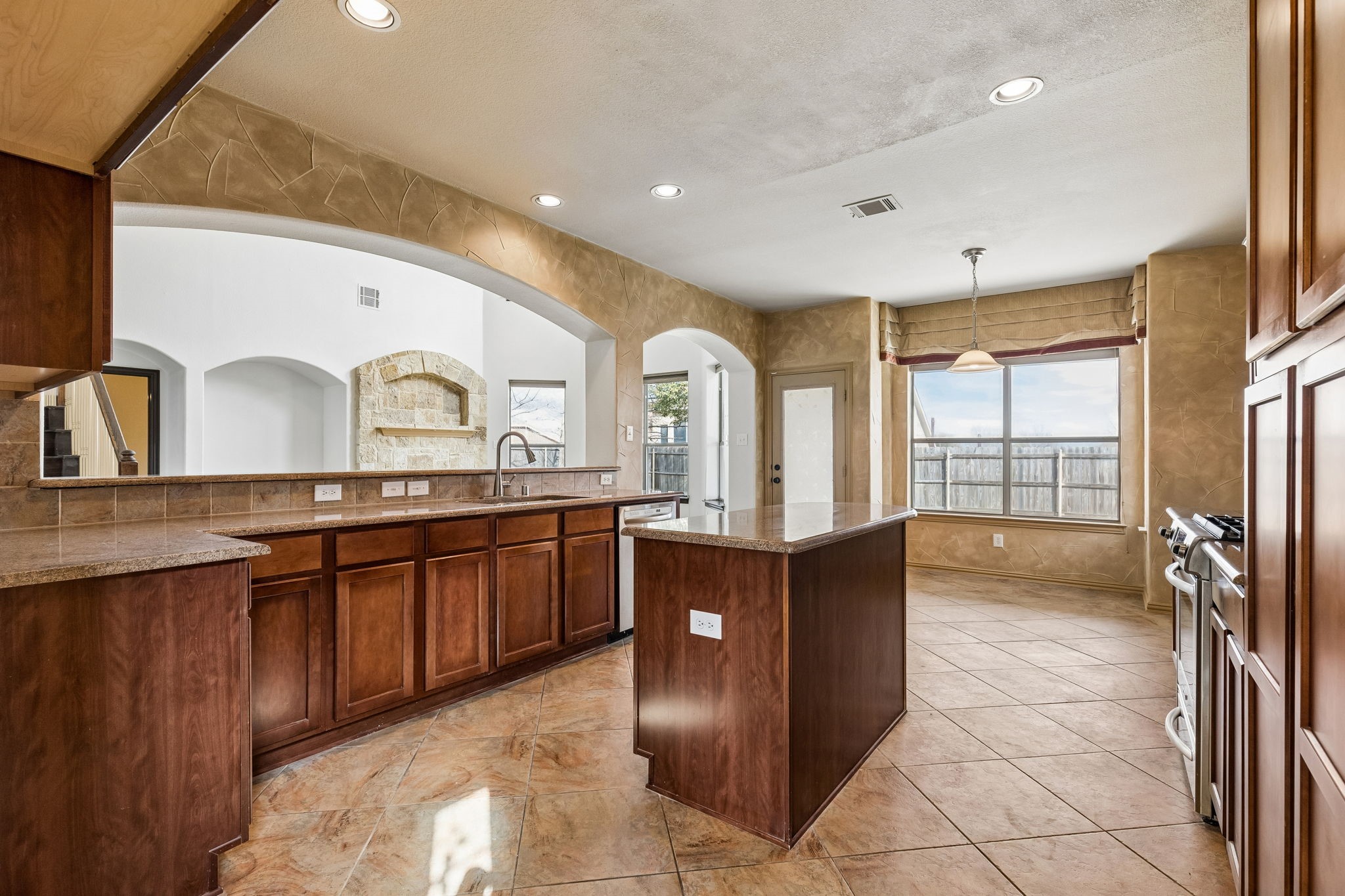 915 Fieldstone Drive Cedar Hill TX 75104