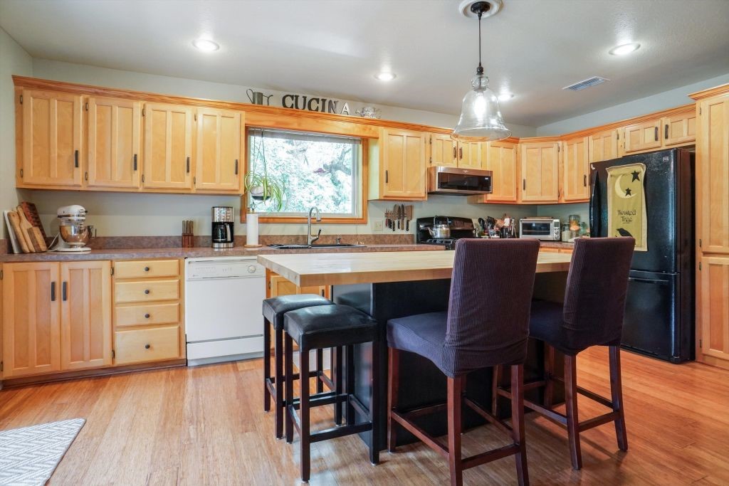 615 County Road 1785 Yantis TX 75497