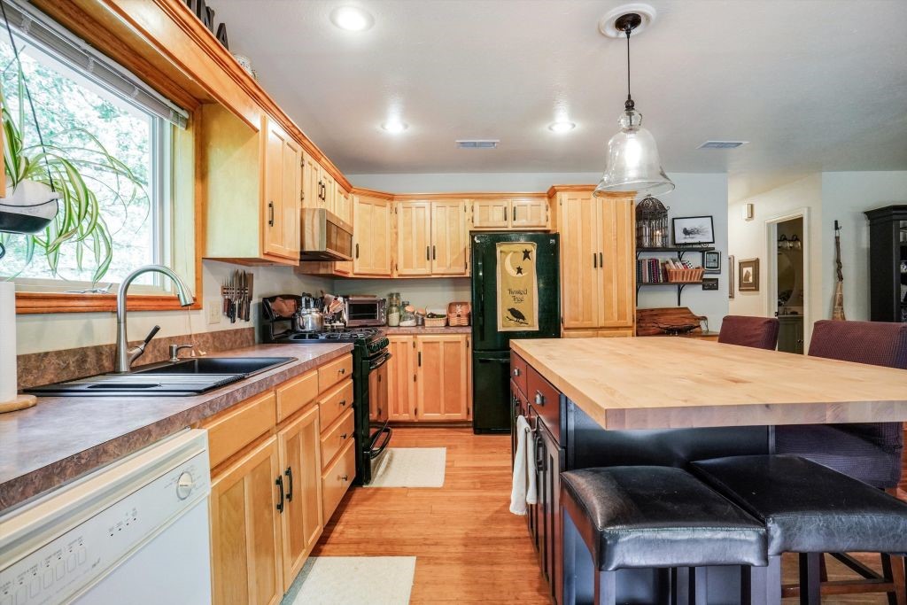 615 County Road 1785 Yantis TX 75497