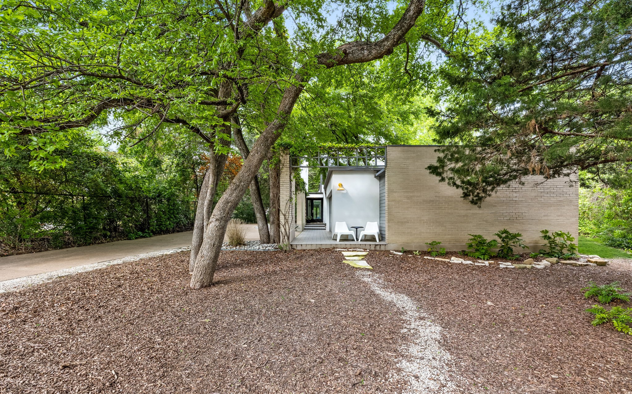 9180 Greenville Avenue Dallas TX 75243