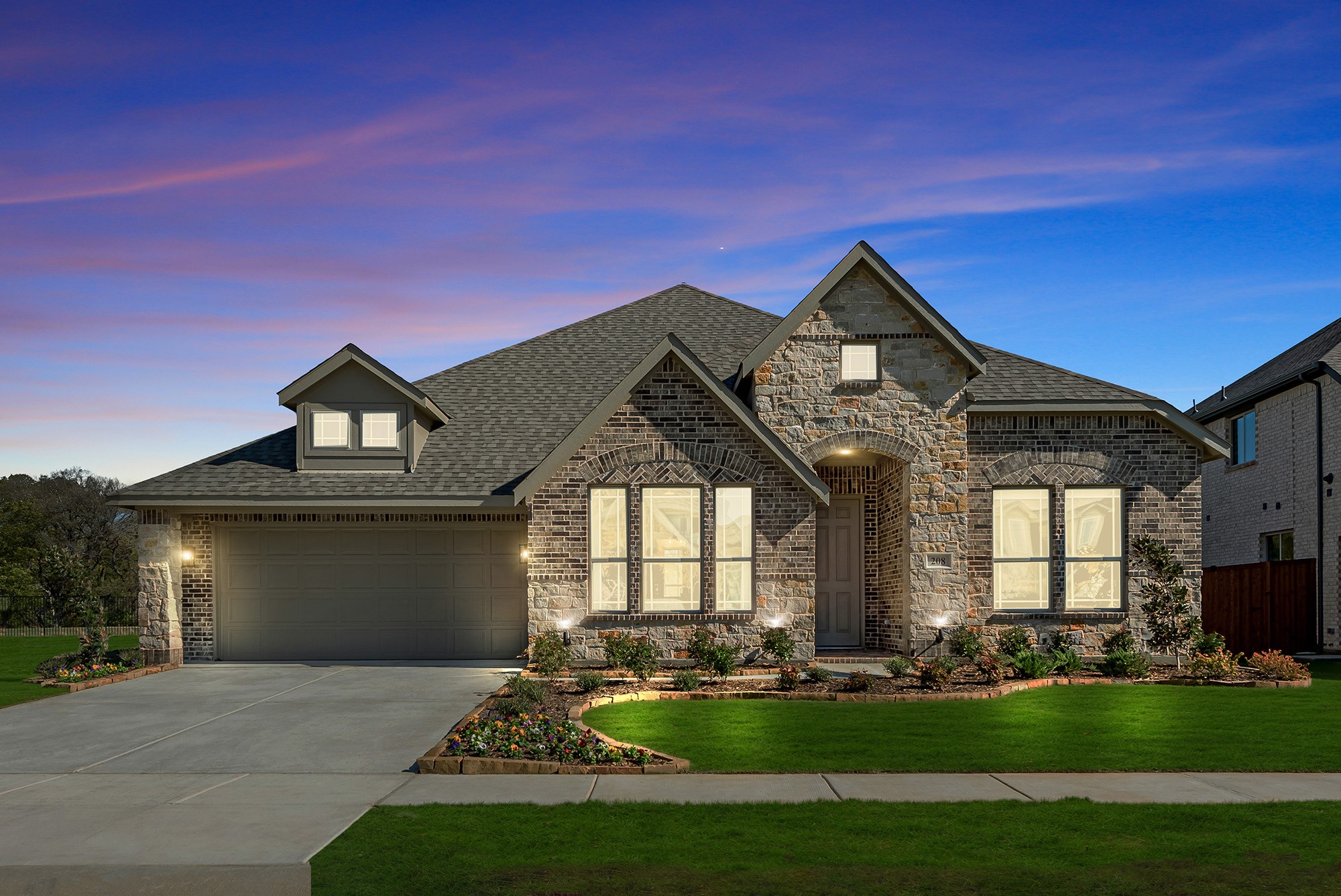 208 Oakcrest Drive Justin TX 76247