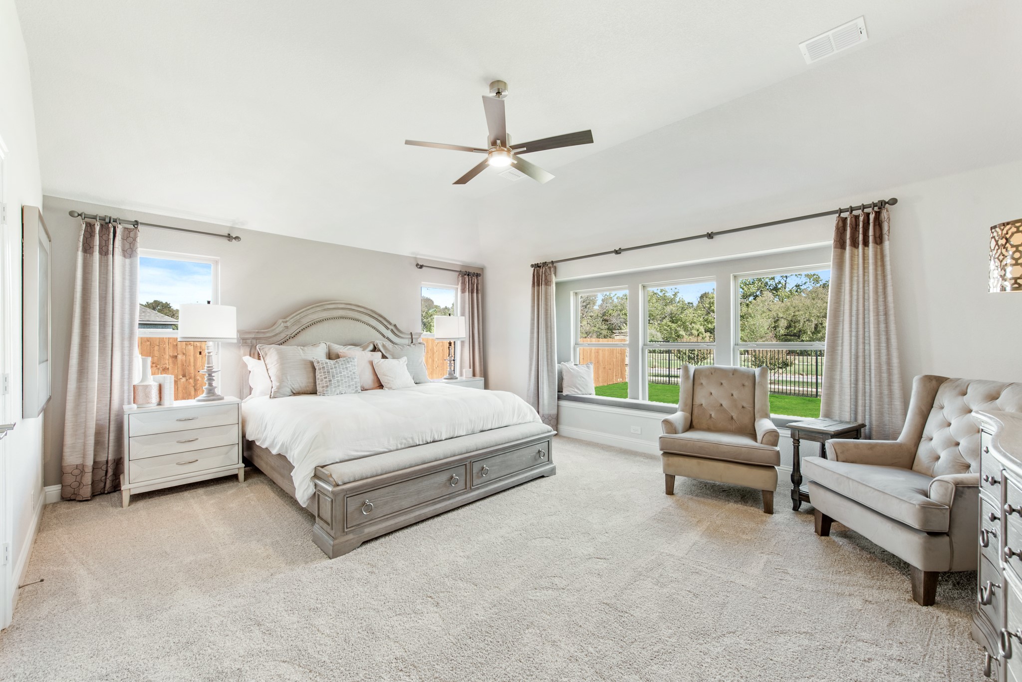 208 Oakcrest Drive Justin TX 76247