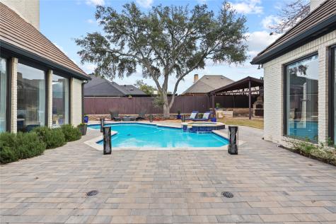 17632 Harbord Oaks Circle Dallas TX 75252