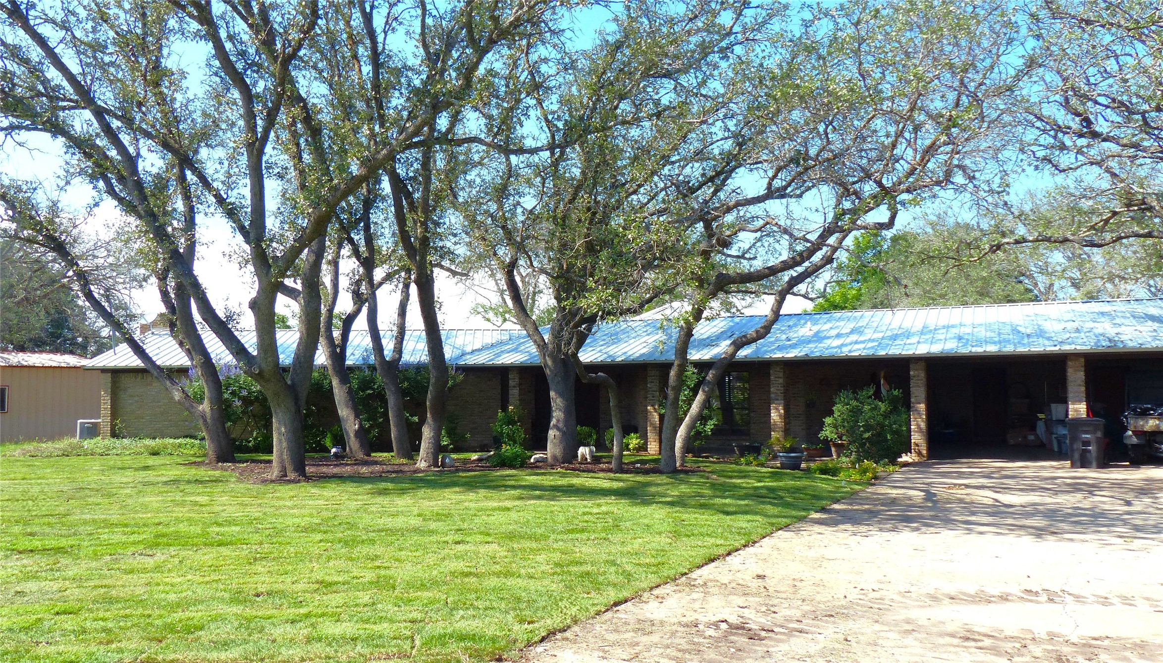135 Lakeview Brady TX 76825