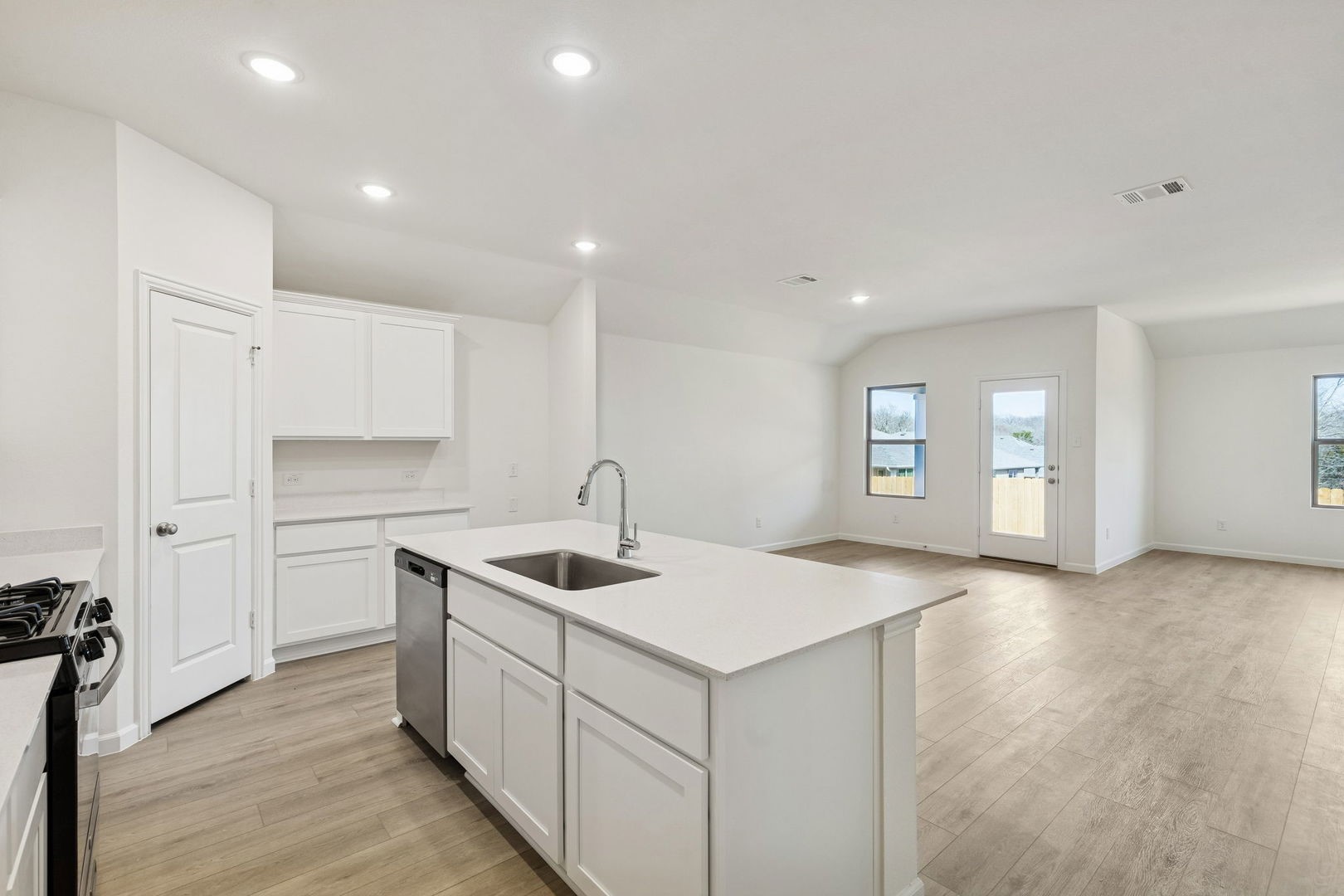 3884 Rose Hill Court Denison TX 75020