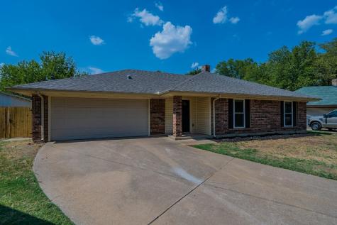 3200 Elkhart Court Arlington TX 76016