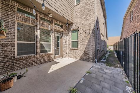 8075 Sunflower Lane Dallas TX 75252