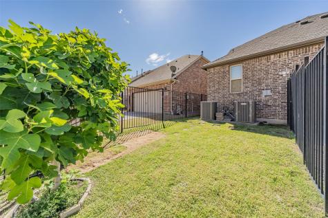 8075 Sunflower Lane Dallas TX 75252