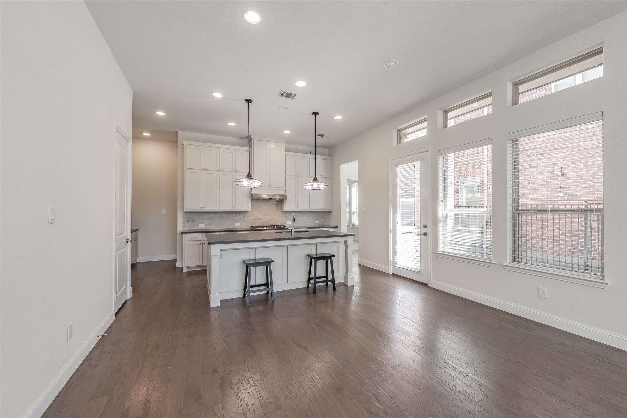 8075 Sunflower Lane Dallas TX 75252