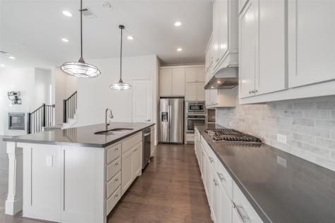 8075 Sunflower Lane Dallas TX 75252