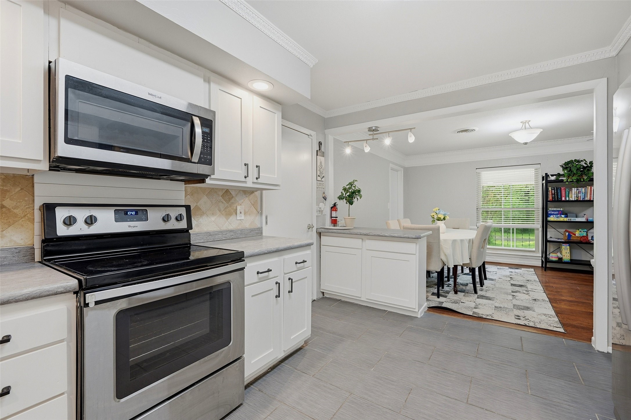 1914 Laurel Road Gainesville TX 76240