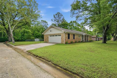 1914 Laurel Road Gainesville TX 76240